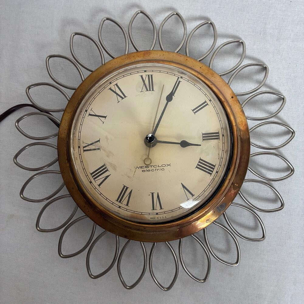 Vintage MCM Westclox Frill Electric Sunburst Flower Petal Wall Clock S8-G Works
